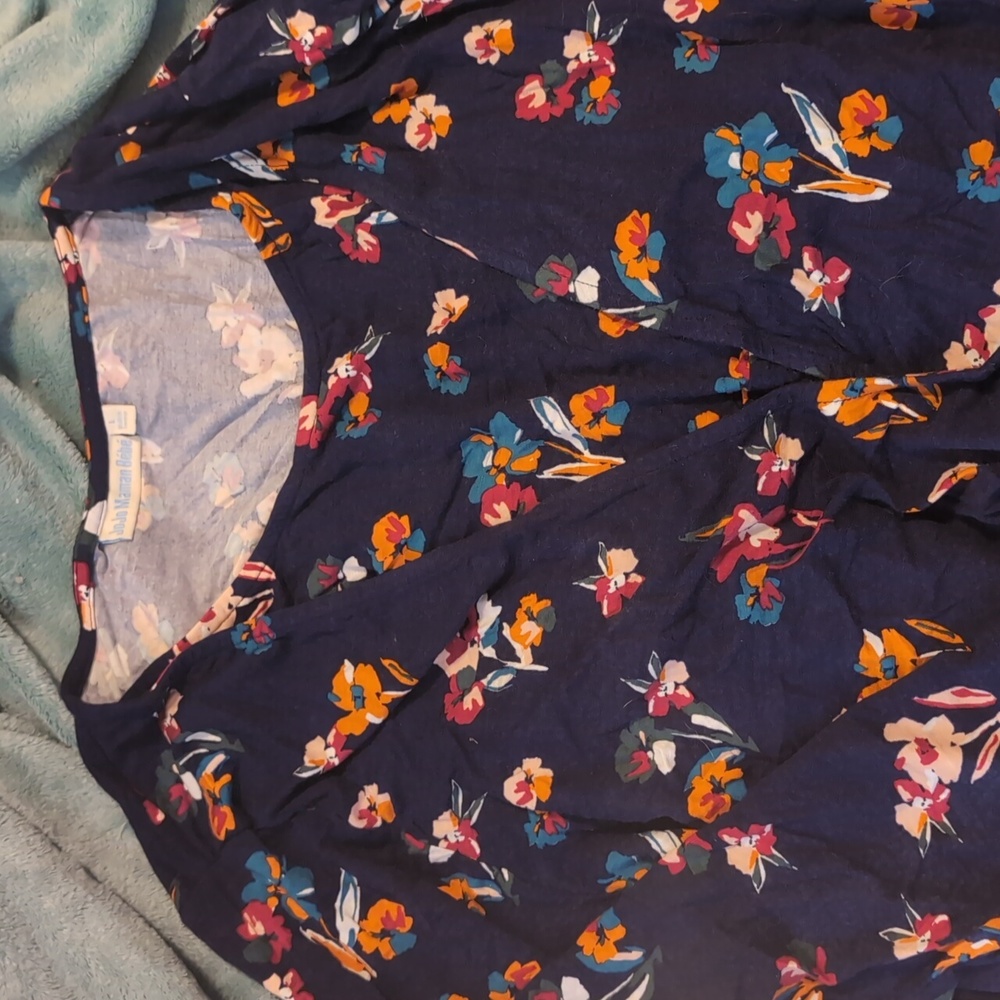 Maternity and Nursing blouse from Jojo Mom Bebe